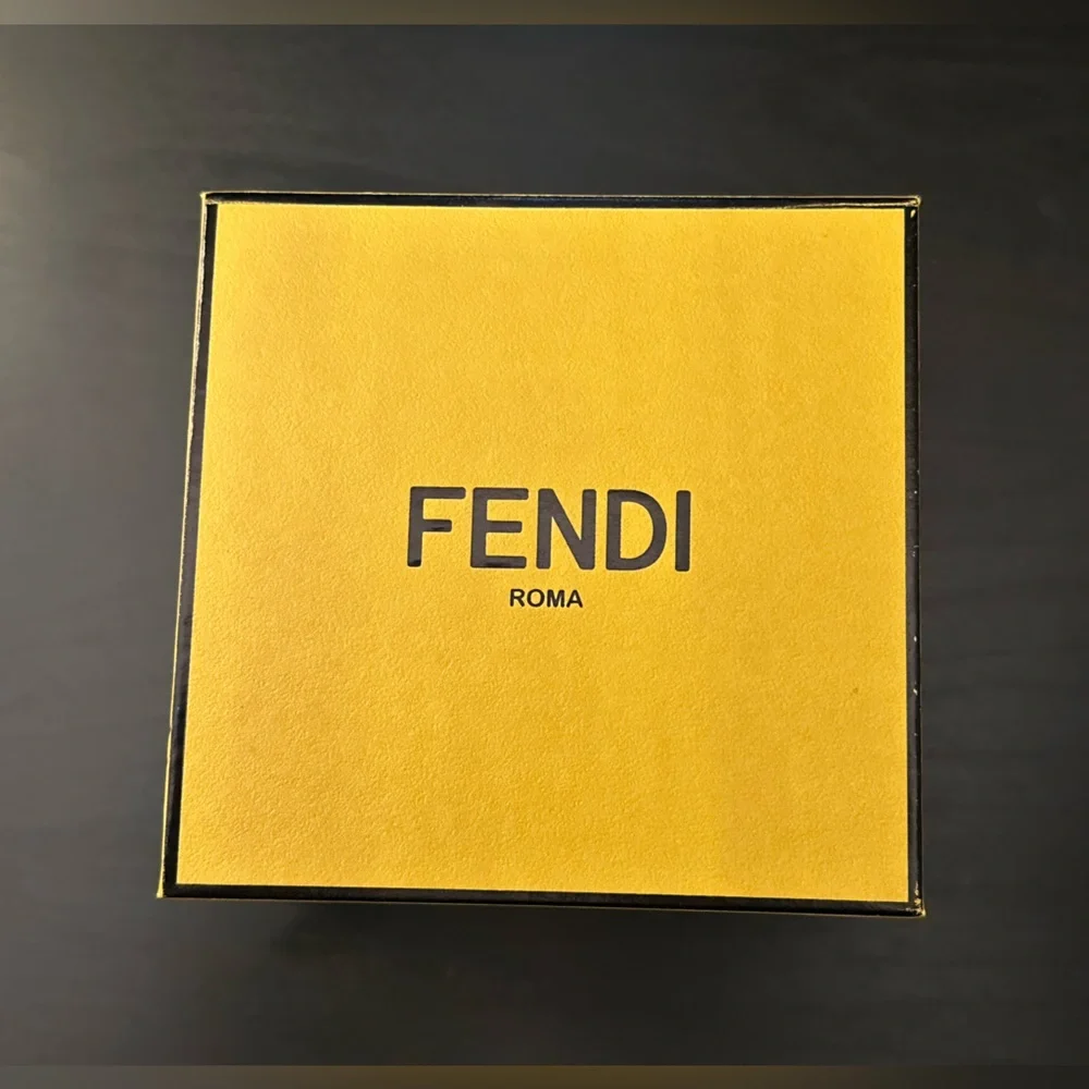 Fendi Jewelry Box 🎁 - Picture 3 of 3